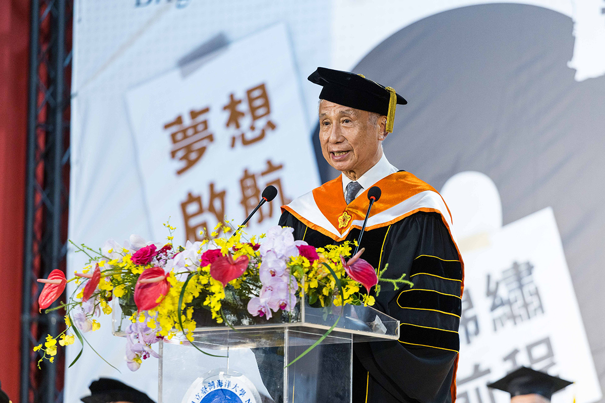 王光祥理事長勵畢業生堅持信念與熱忱航向屬於自己的光明未來