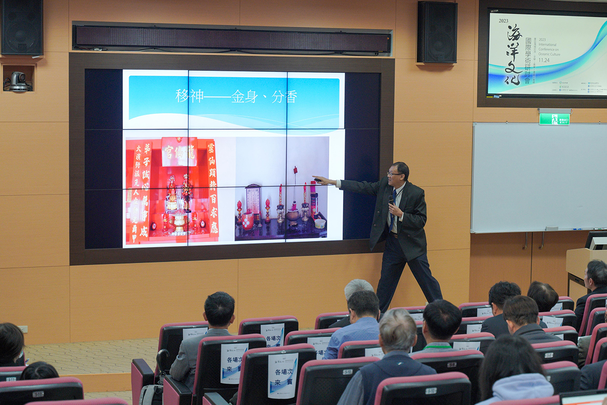 馬來西亞新紀元大學學院廖文輝教授講述中華文化在海外的傳播