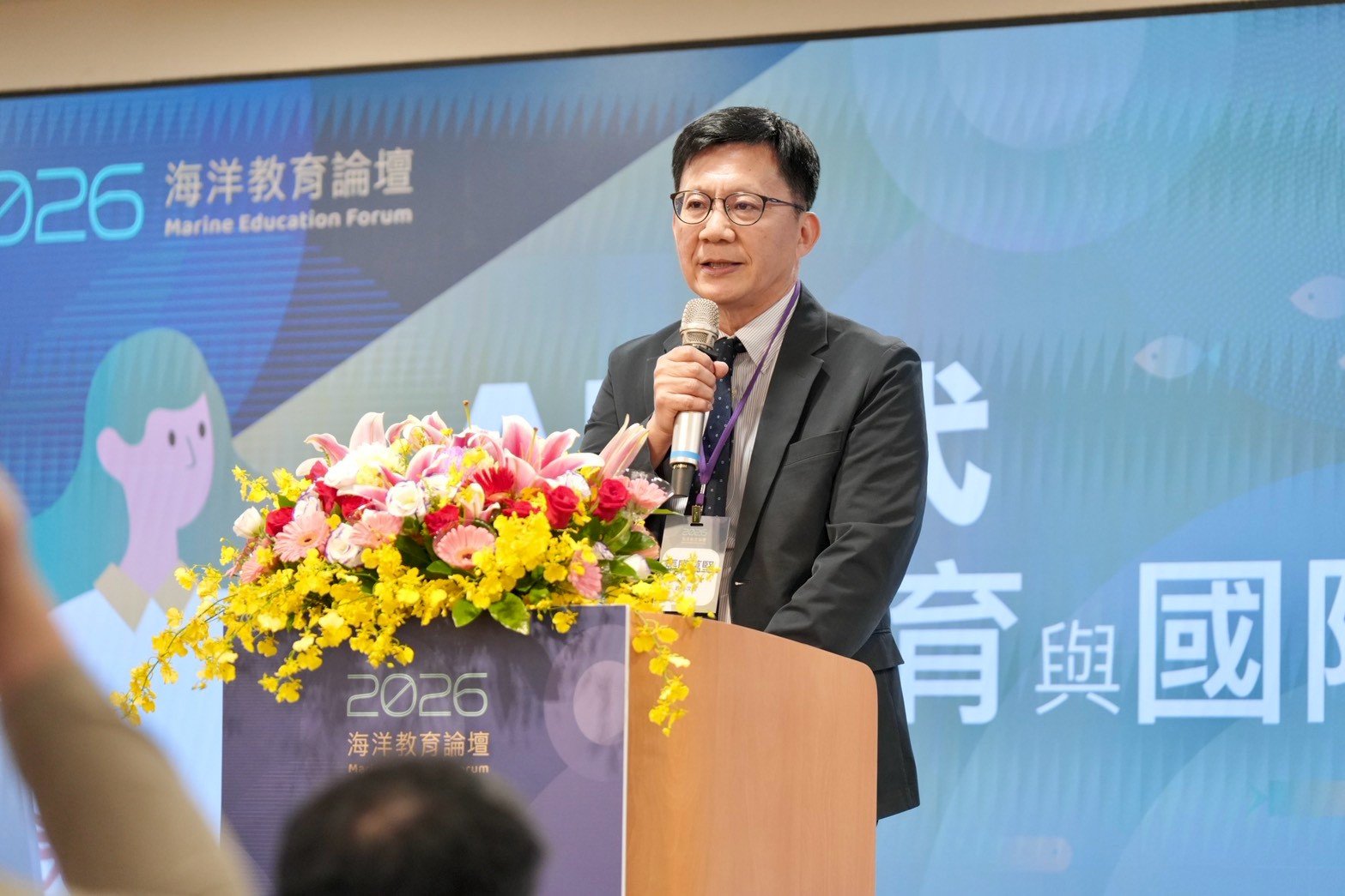 教育部張廖萬堅次長期望善用AI科技的同時也具備資訊判讀能力