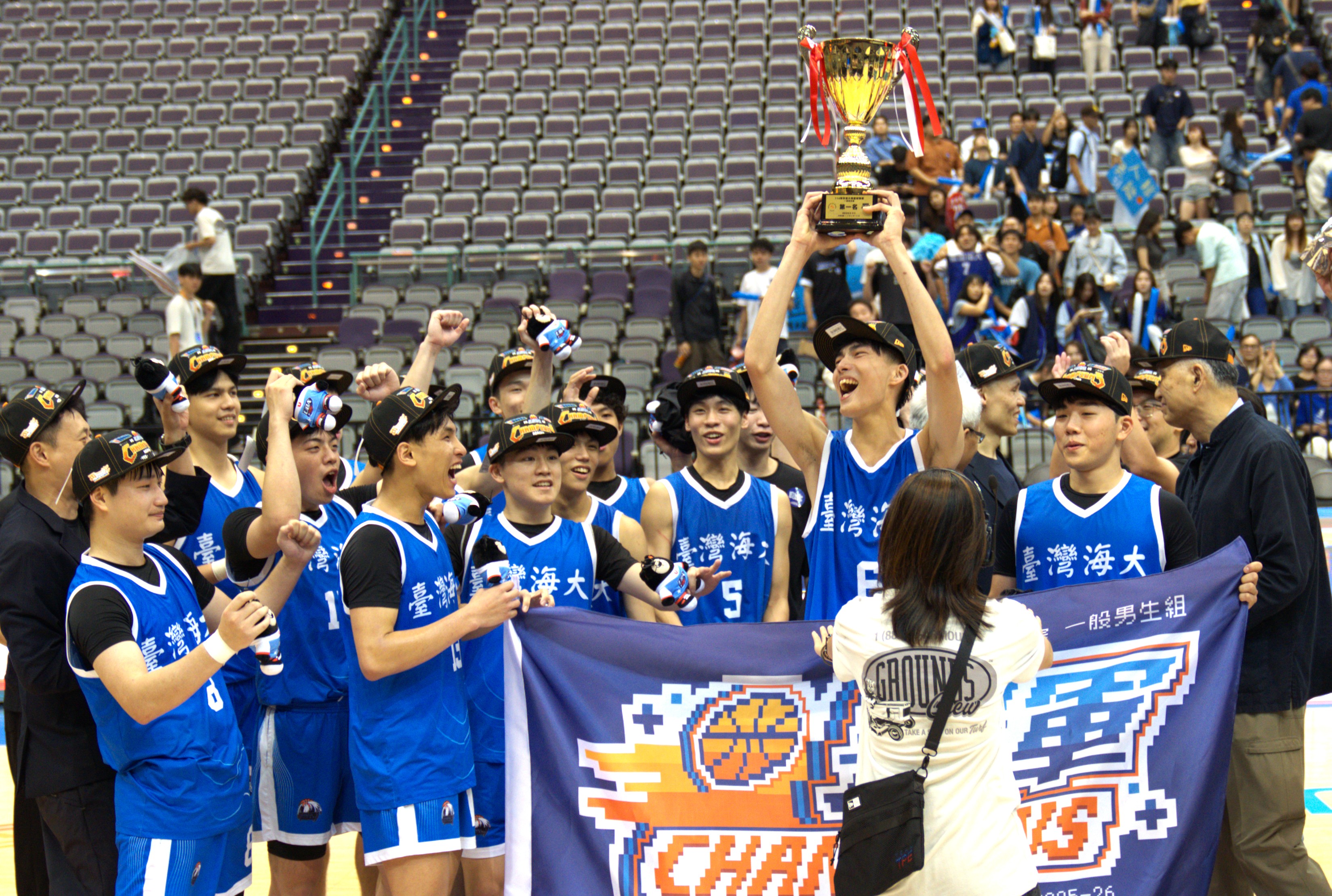 海大男籃不負眾望拿下冠軍