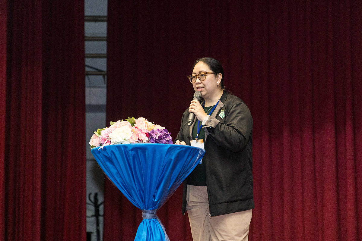 菲律賓拉薩利亞利帕綜合學校Kristine Anne Dimaculangan校長致詞