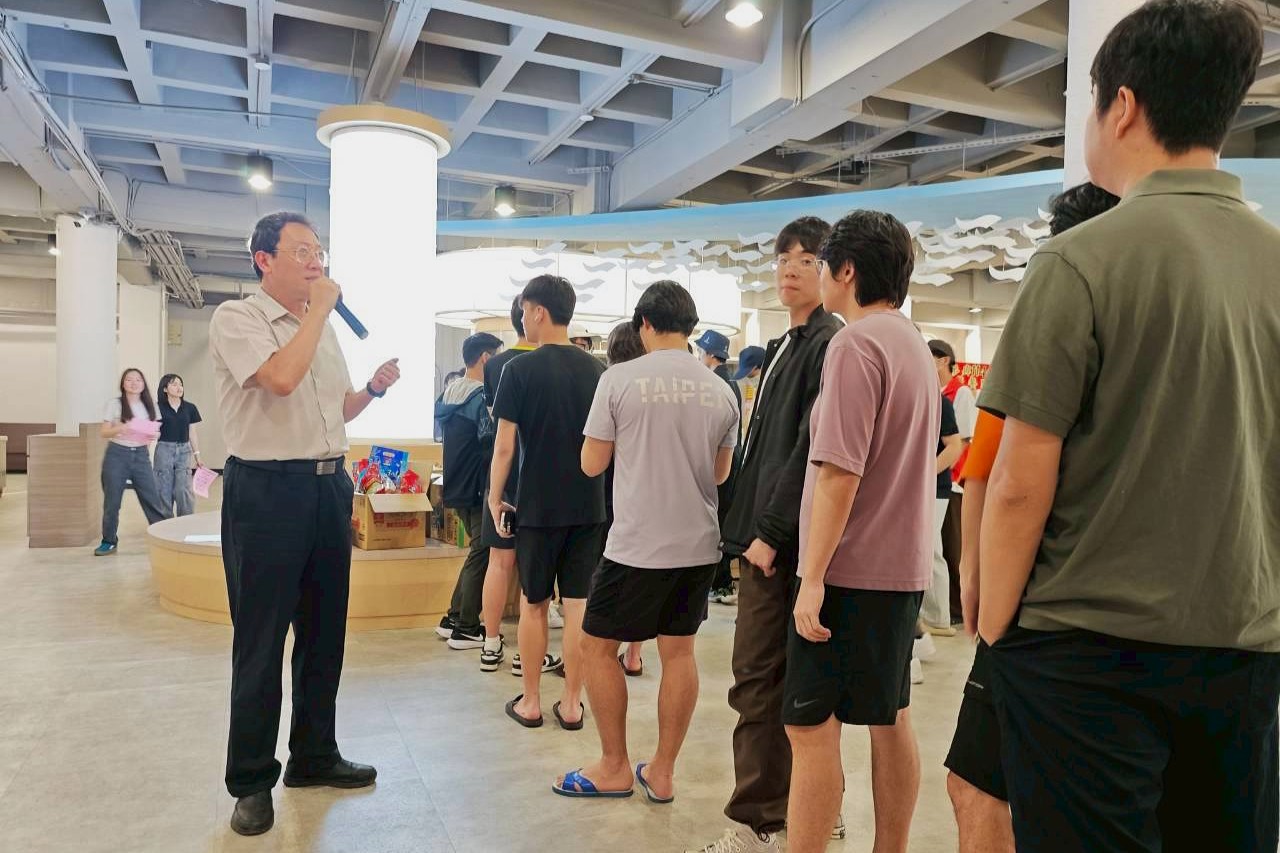 莊季高校長致詞-第一餐廳致詞。