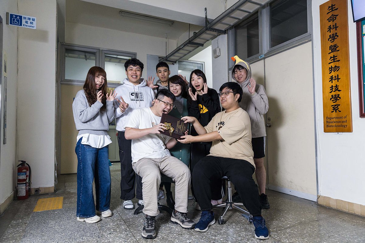 黃培安副教授研究室團隊不僅專業也充滿活力。