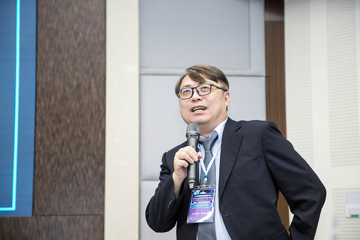海大呂明偉教務長為講座引言