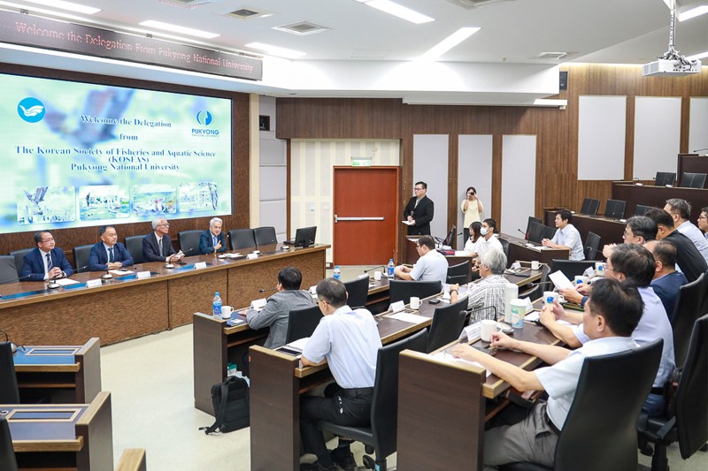 韓國水產學會理事長崔正華率釜慶大學代表團拜訪海大