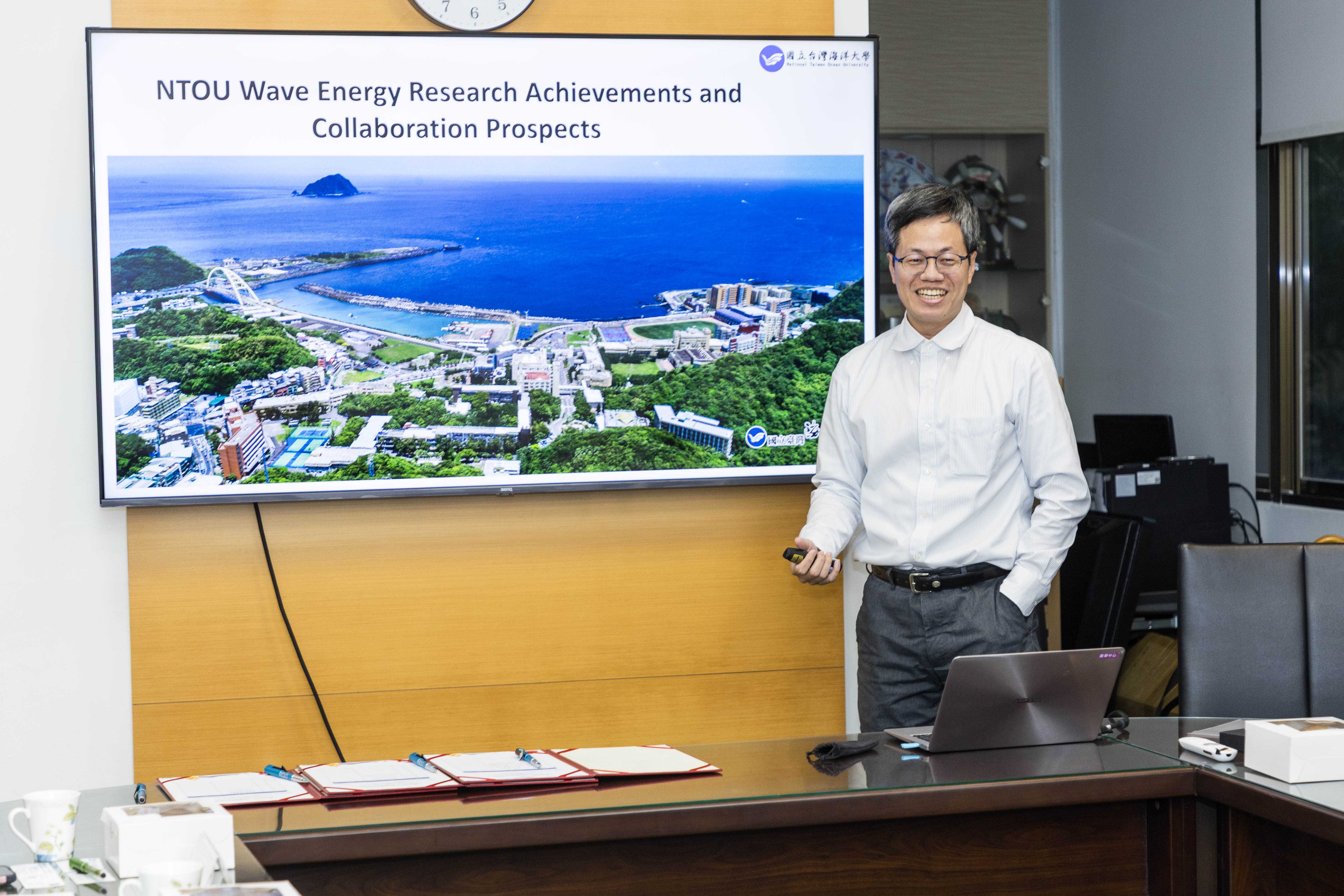 河工系許文陽助理教授說明海大波浪能研究成果及合作前景