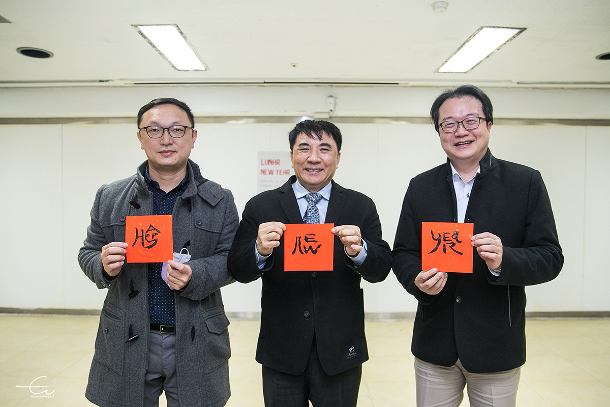 Dr. Tai-Wen Hsu, Dr. Cheng-Yu Ku, and Dr. Yu-Wei Chang