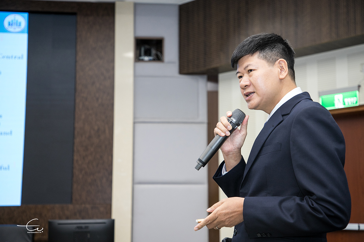 芽莊大學副國際長Mr. Luong Dinh Duy同時也是海大的校友