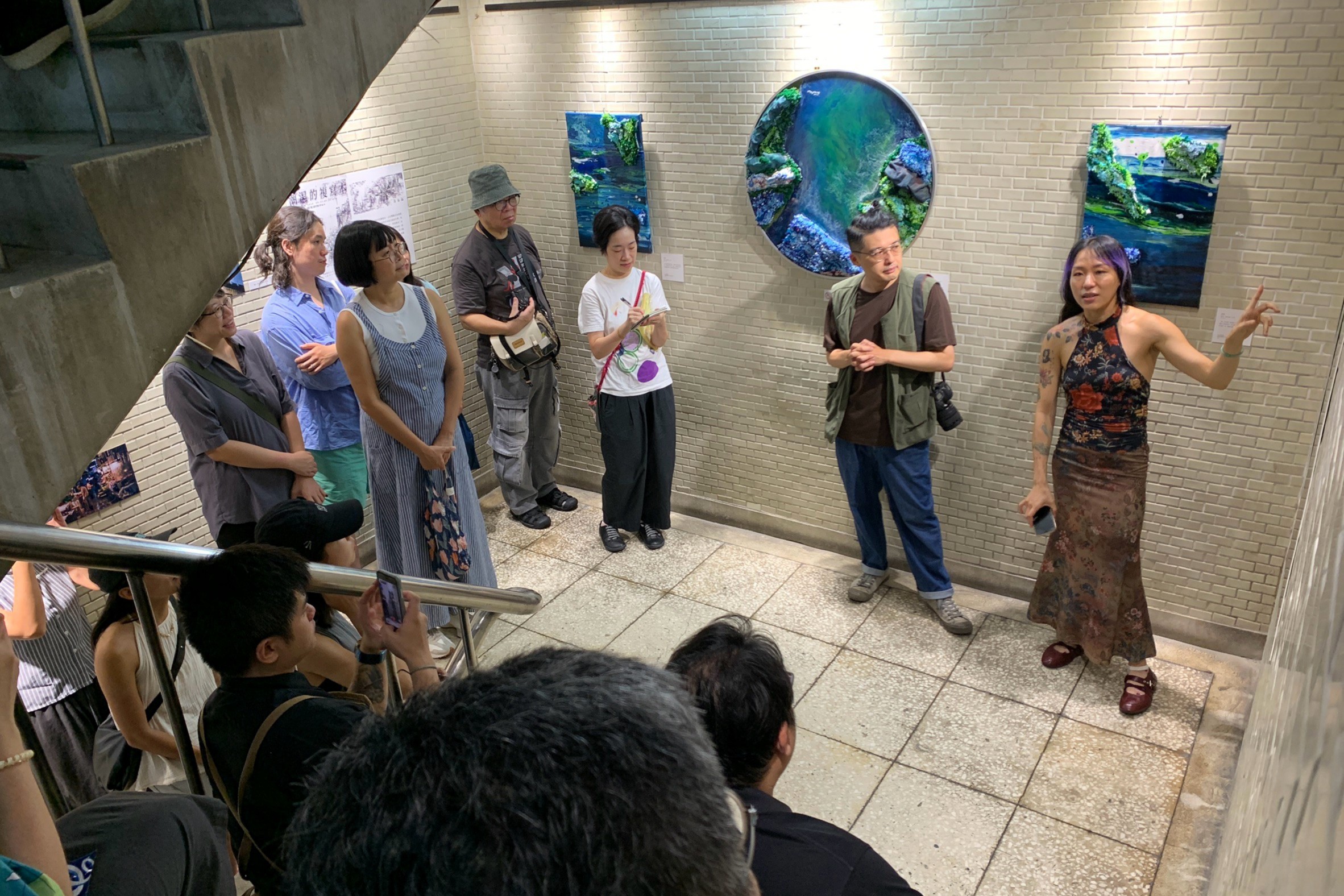 本次展覽得以順利進駐至善大樓公共空間，建立在海大大學社會責任與社區的長期互信合作。