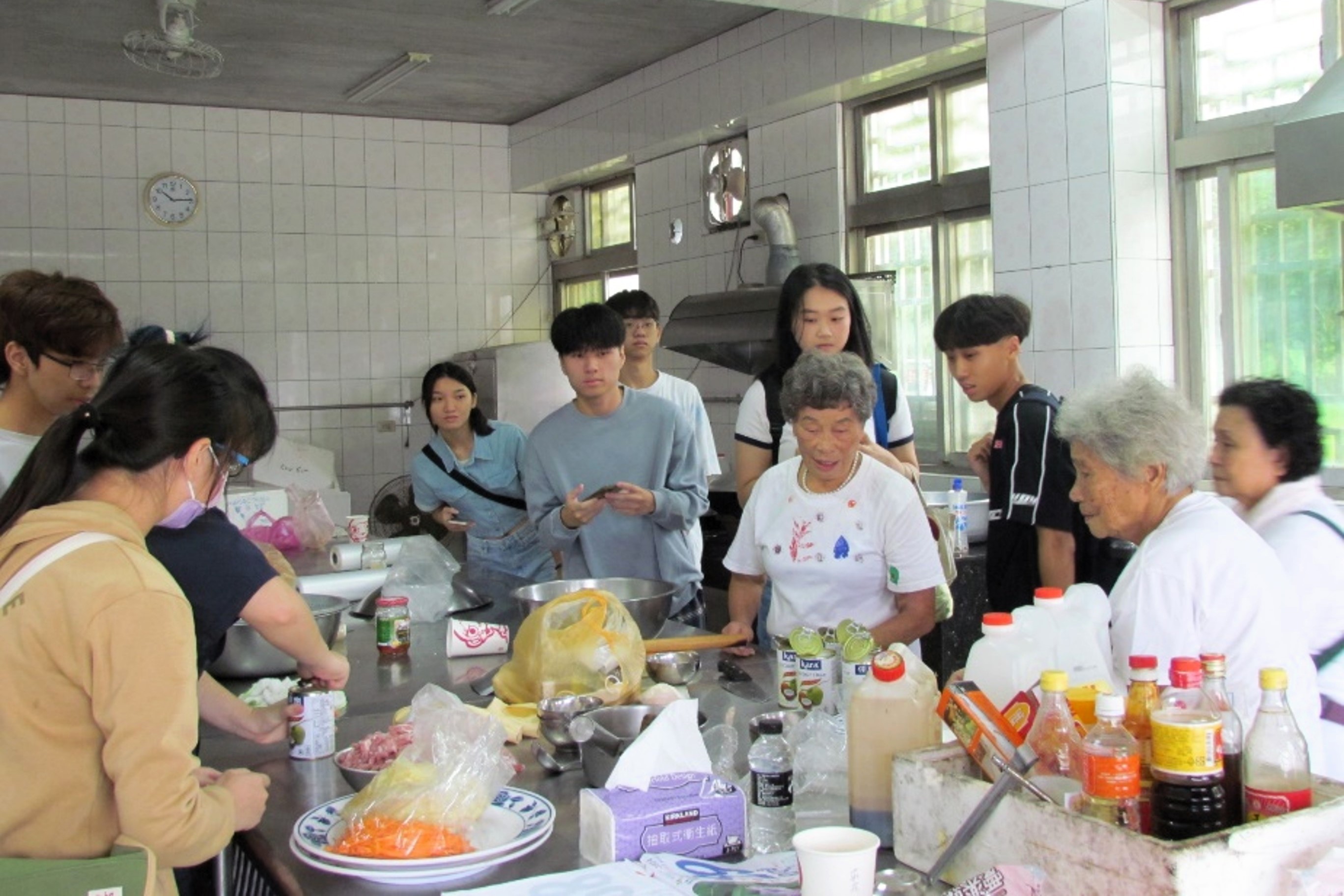 海大師生透過社區影像紀錄長輩的在地原生種山藥之食農教育