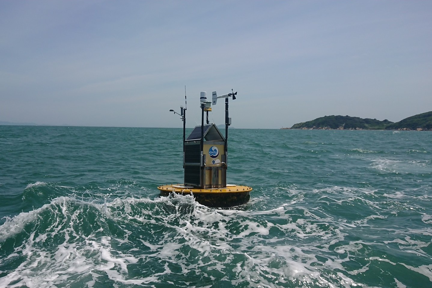馬祖海洋環境及氣象觀測浮標即時回傳詳盡海洋與大氣資訊