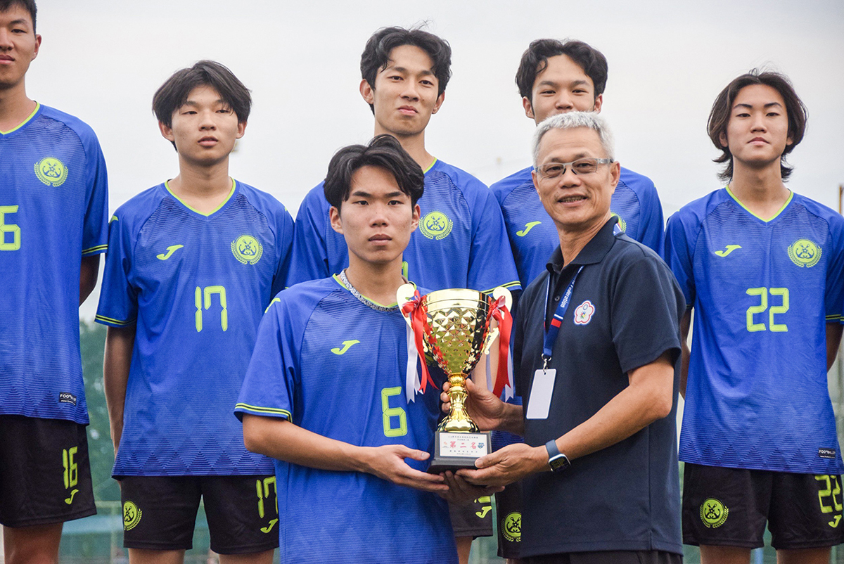 海大足球校隊勇奪男二級足球聯賽全國亞軍 創六年來佳績。