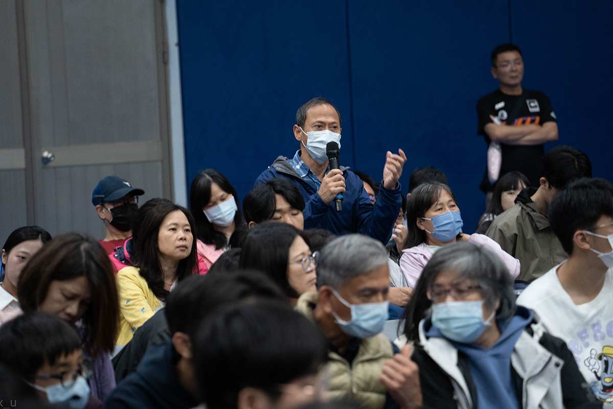 學生及家長積極詢問海大資源及未來發展方向
