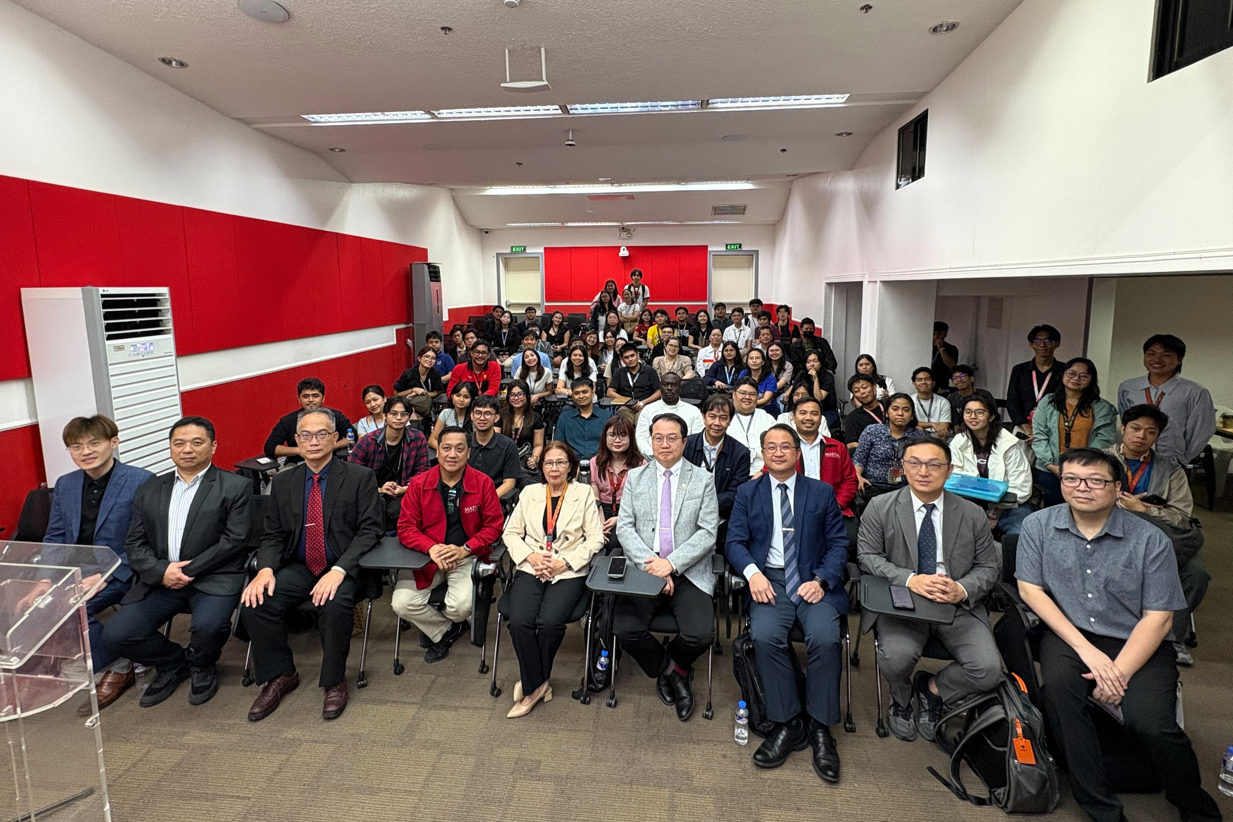 海大代表團於3月4日上午至瑪布亞大學MAKATI校區舉辦招生說明會