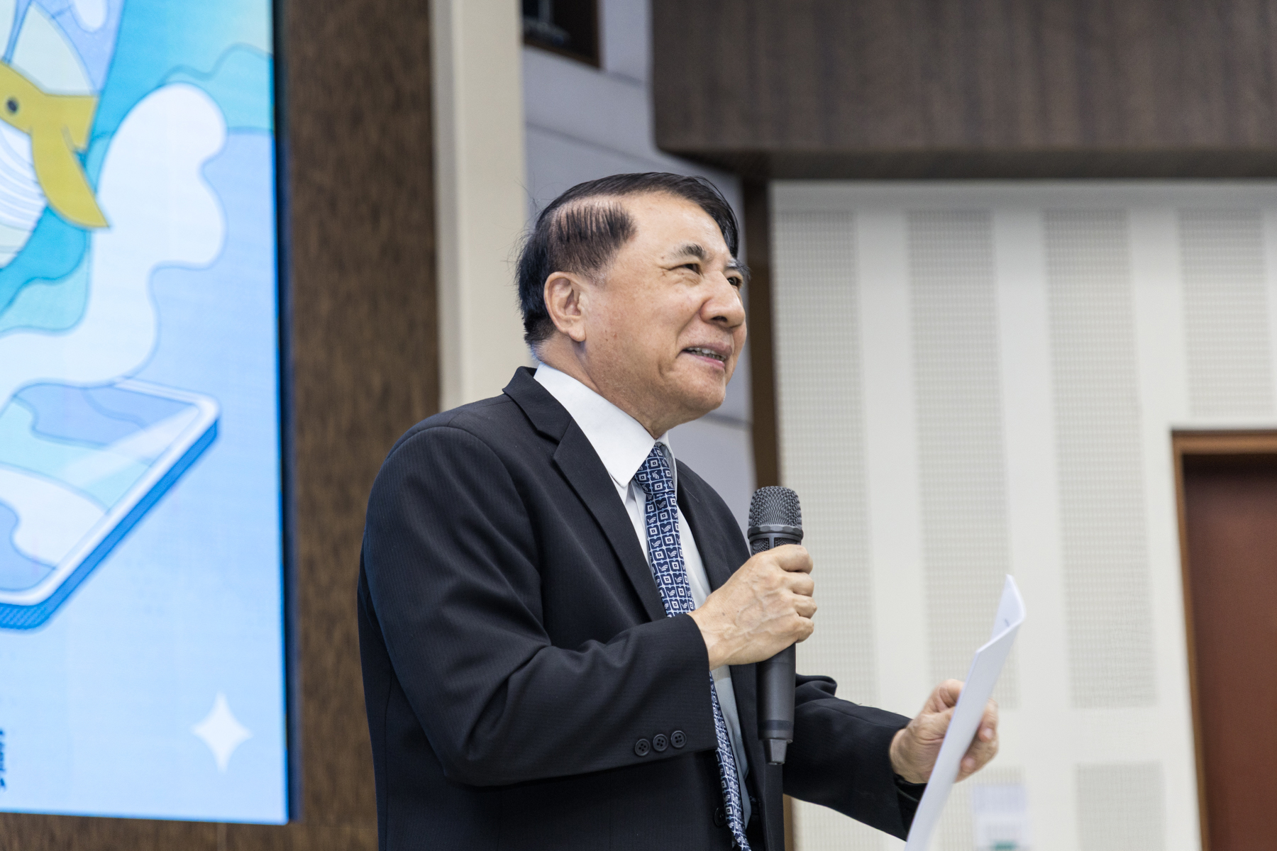 海大許泰文校長強調教導學生需要具備良好的素養。