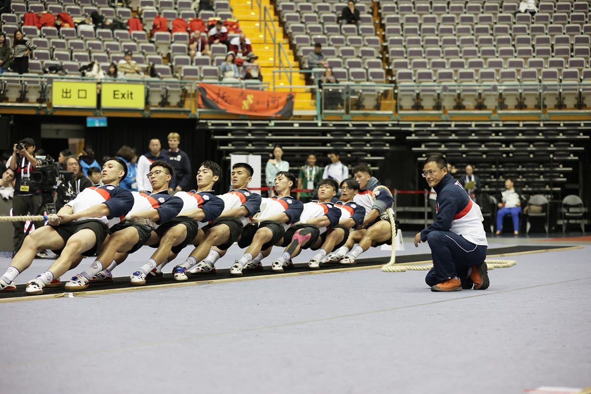陳建文副教授擔任男子拔河總教練(照片來源﹔中華民國拔河協會)
