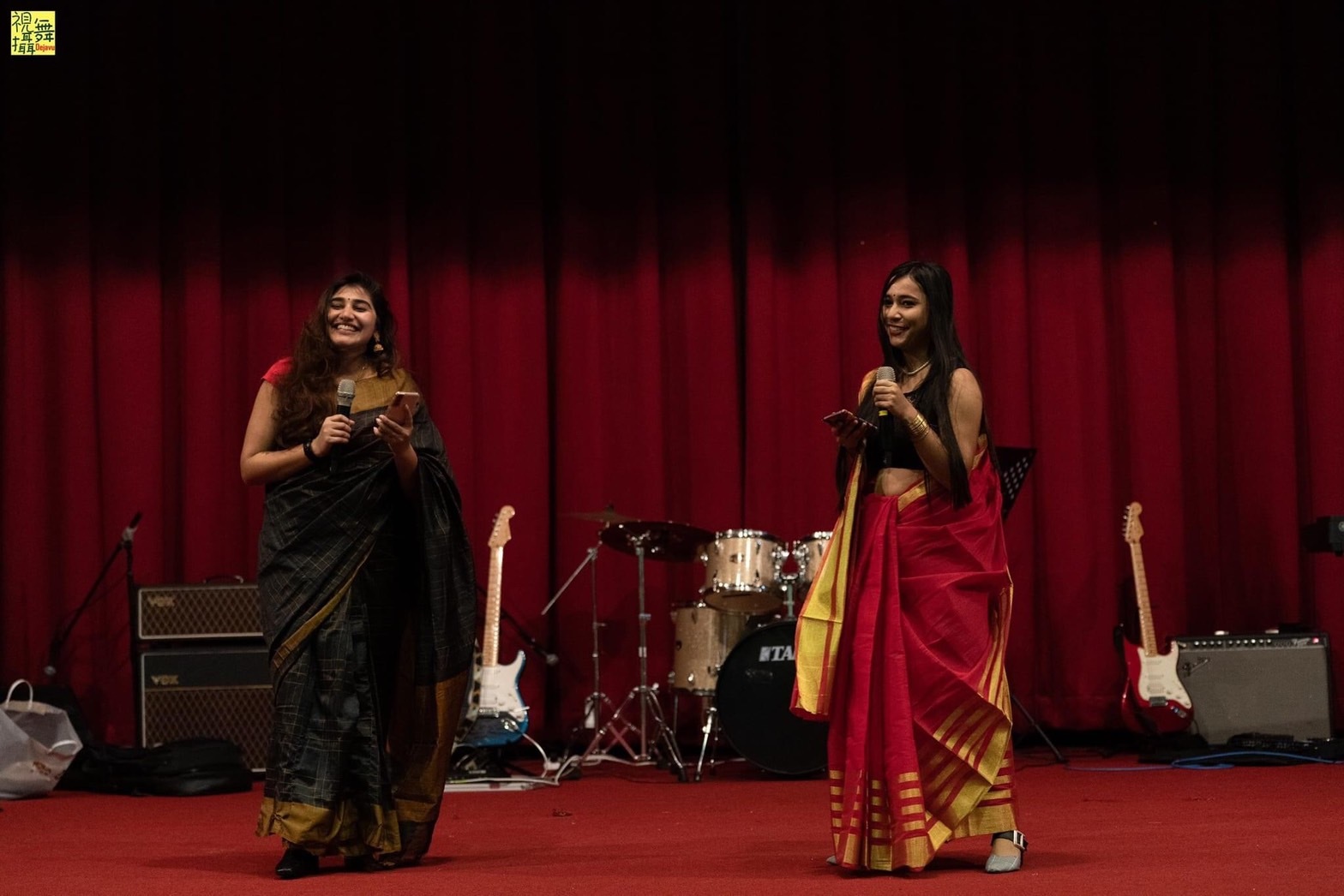 由海大印度籍肯娜、巴夏等兩位博士班學生擔任文化節主持人