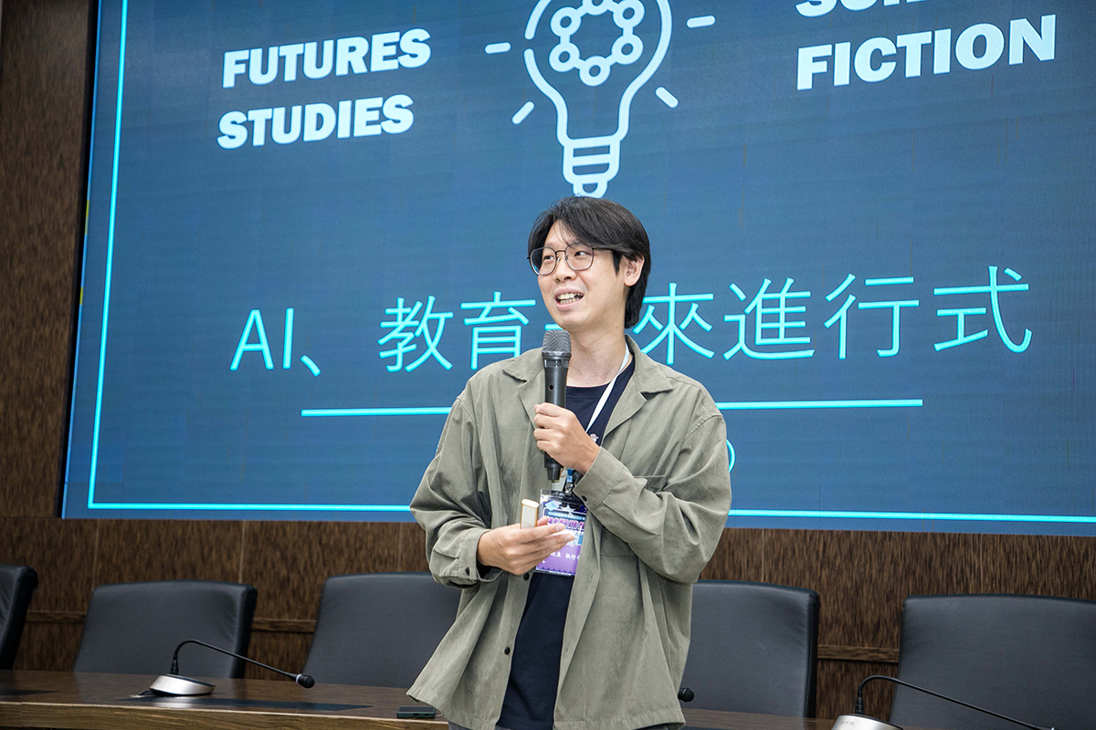 未來敘事股份有限公司彭啟賢執行長深入剖析AI對教育生態的衝擊與轉型契機