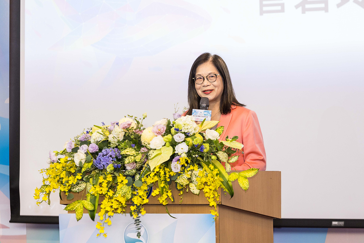 海洋委員會管碧玲主委親臨開訓典禮致詞，嘉勉200位海洋素養種子教師