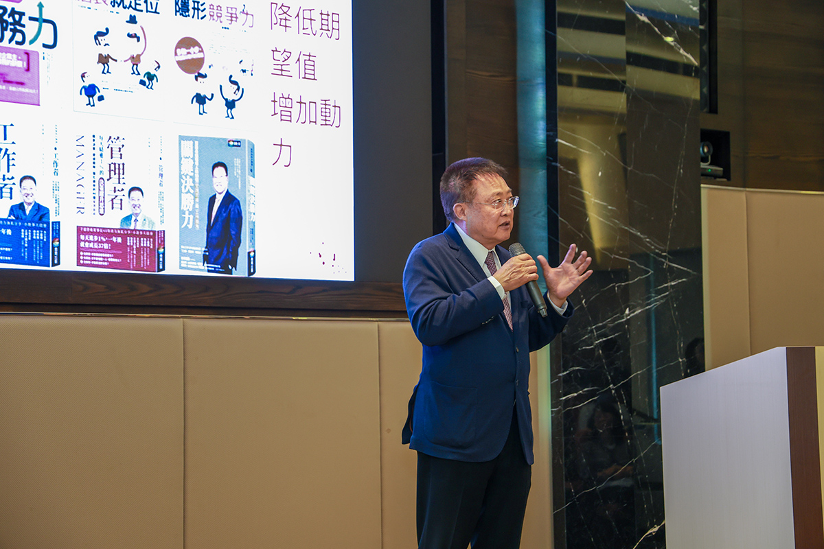 曾國棟學長強調知識傳承的重要性。