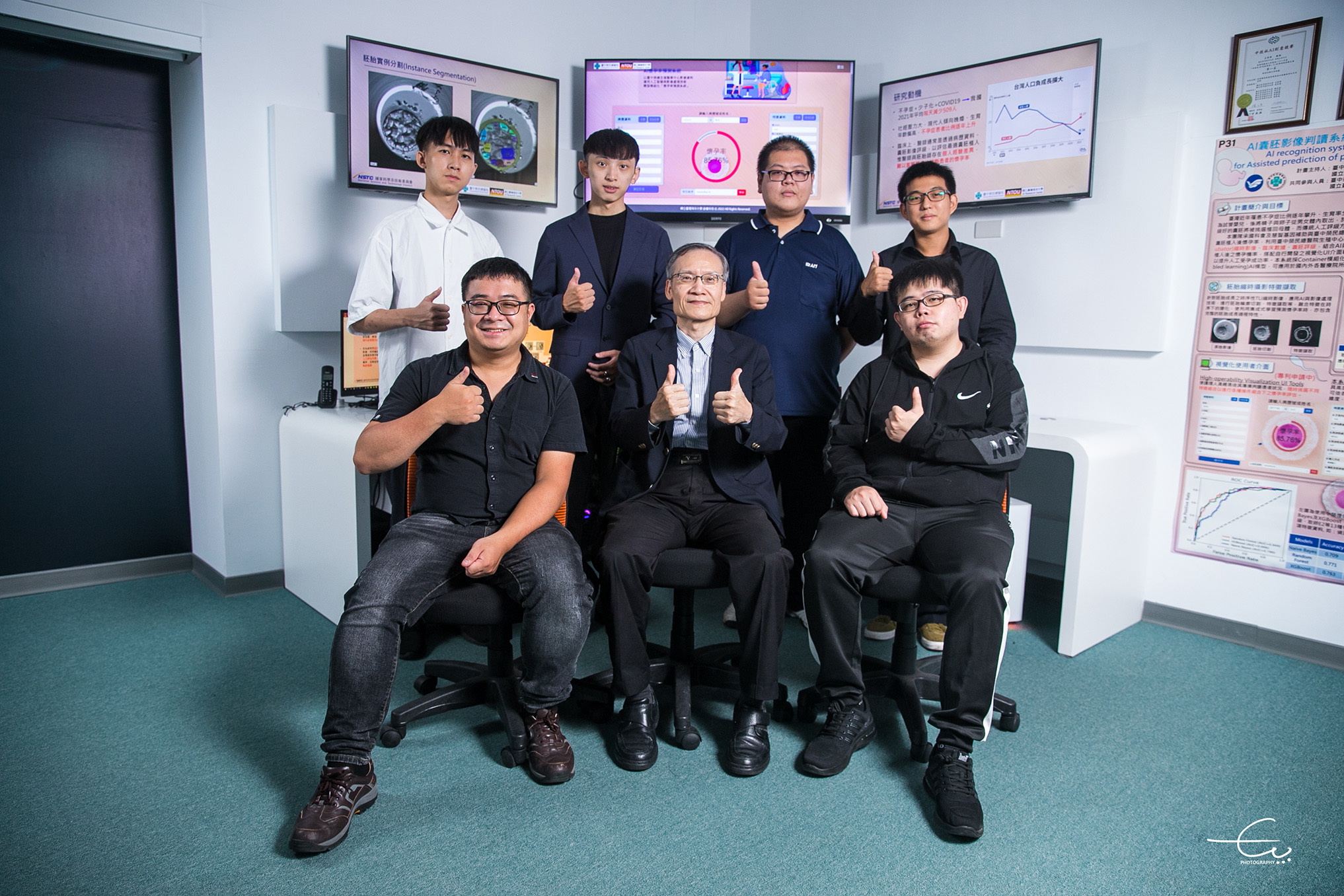 海大電機系王榮華教授(中)團隊AI囊胚影像判讀系統 獲醫界專家肯定