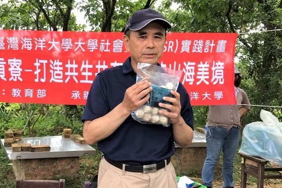 計畫協同主持人蔡震壽教授帶領研發市面首見的九孔鮑貢丸