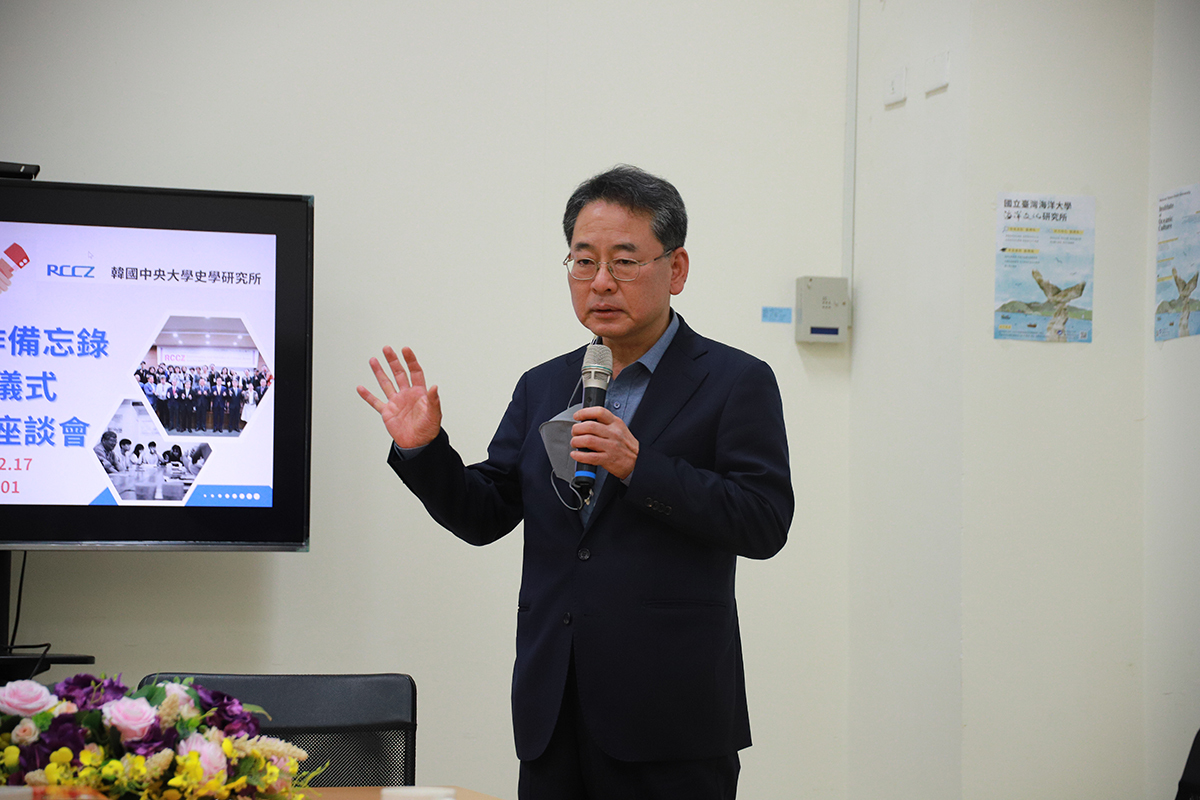 接境人文學研究團探究國境接壤地區人文社會歷史融合與矛盾等問題,圖為團長孫準植敎授