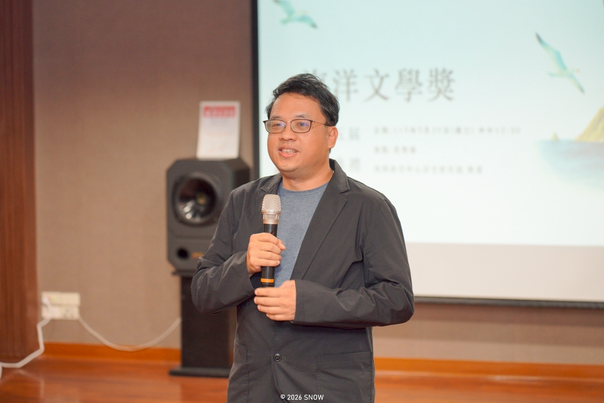 張正杰主任表示海洋文學獎展現出海大人文教育的深耕與傳承。