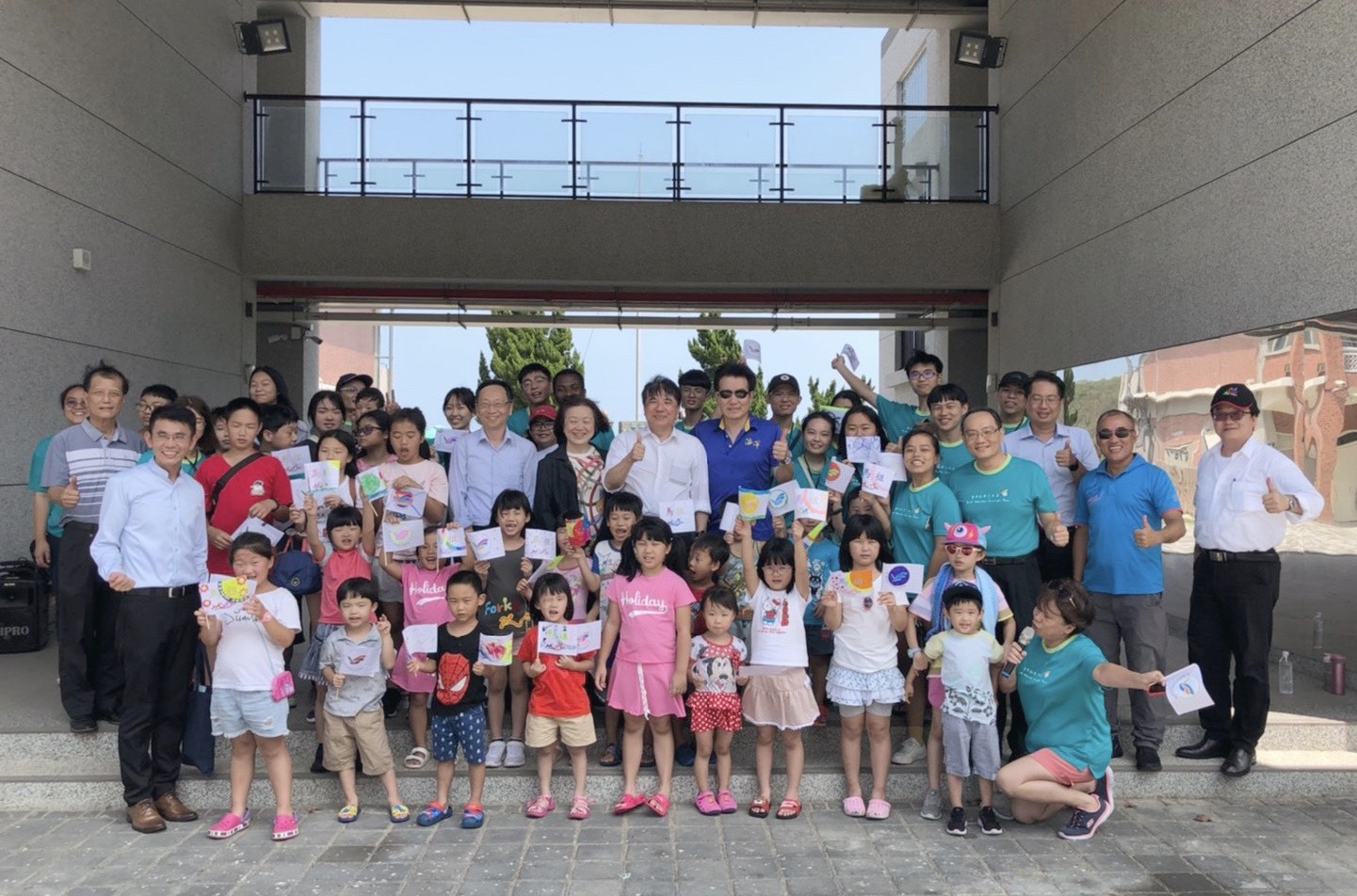 許校長訪視學生暑期營隊