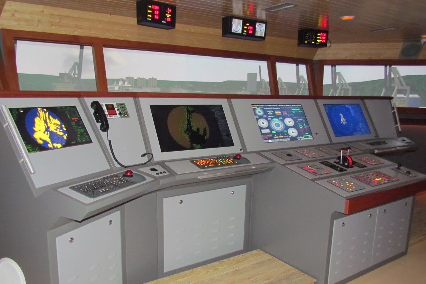 海大操船模擬機及多功能航海模擬訓練室
