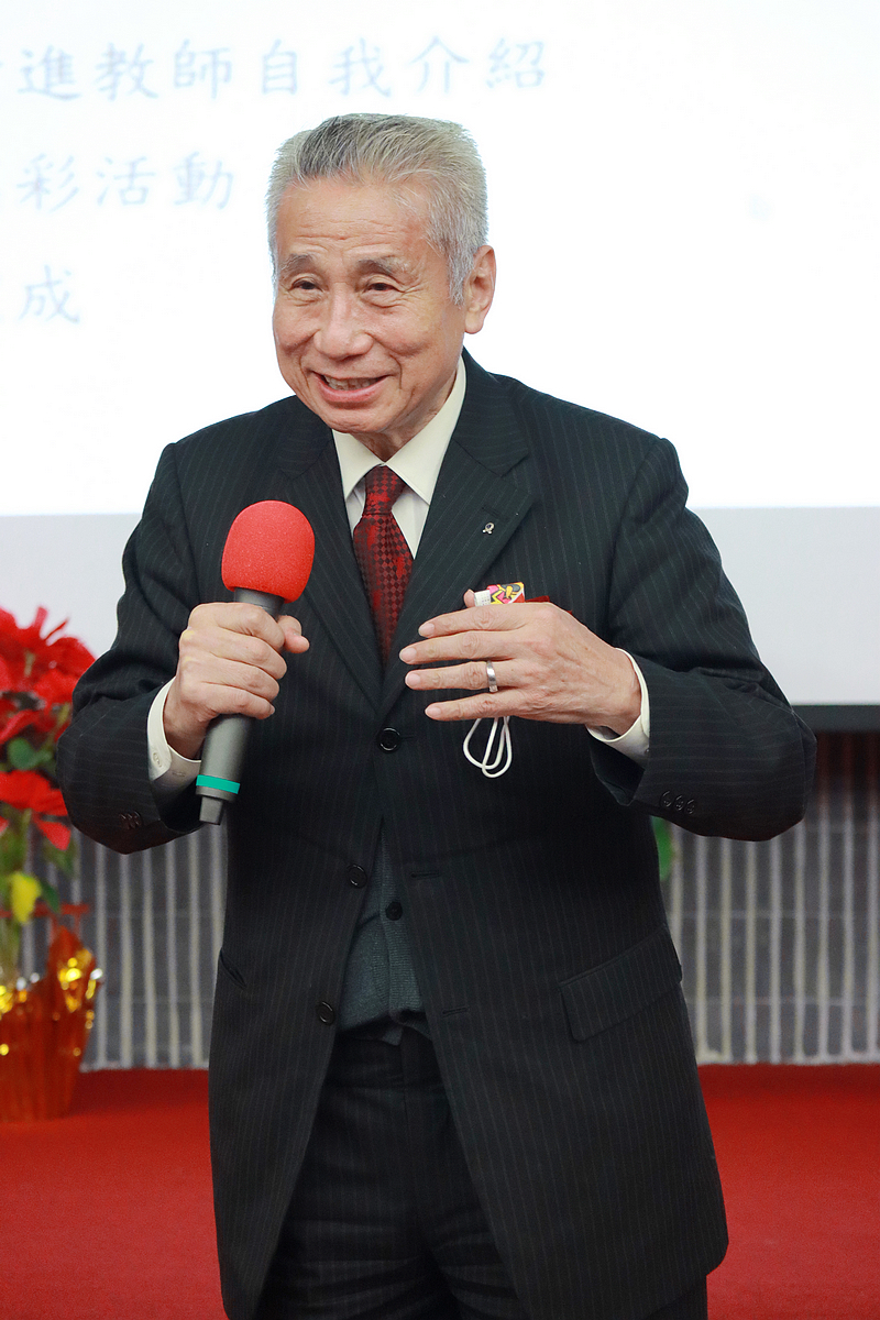 王光祥榮譽總會長表示看到學校蓬勃發展非常高興